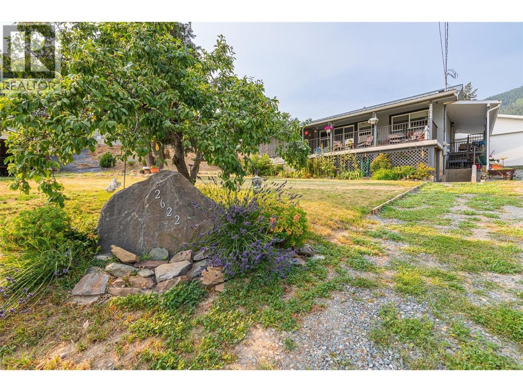 2622 3 Highway, Erickson