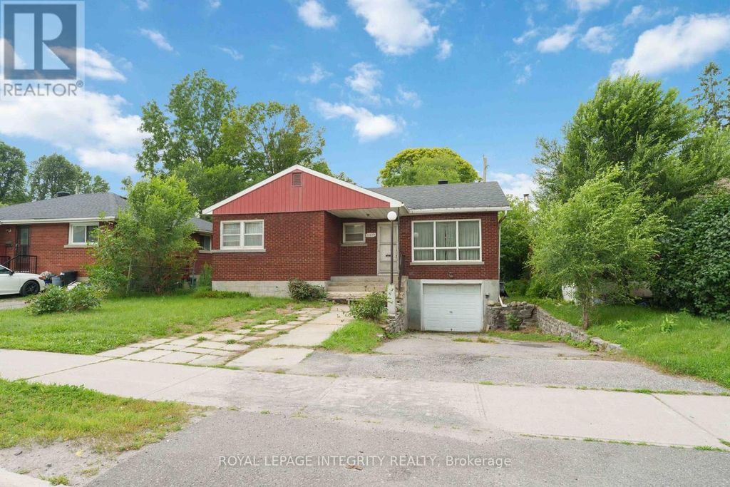 1274 Woodroffe Avenue, Ottawa
