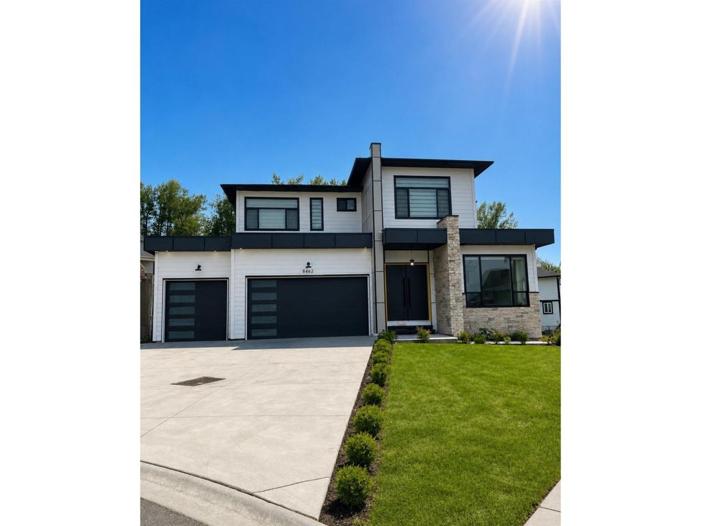 8462 Lily Place|eastern Hillsides, Chilliwack