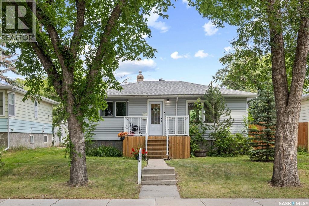2457 Mackay Street, Regina