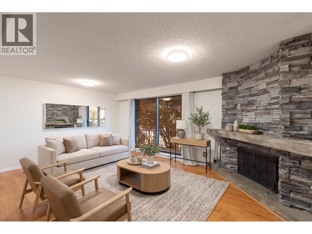 102 425 Ash Street, New Westminster