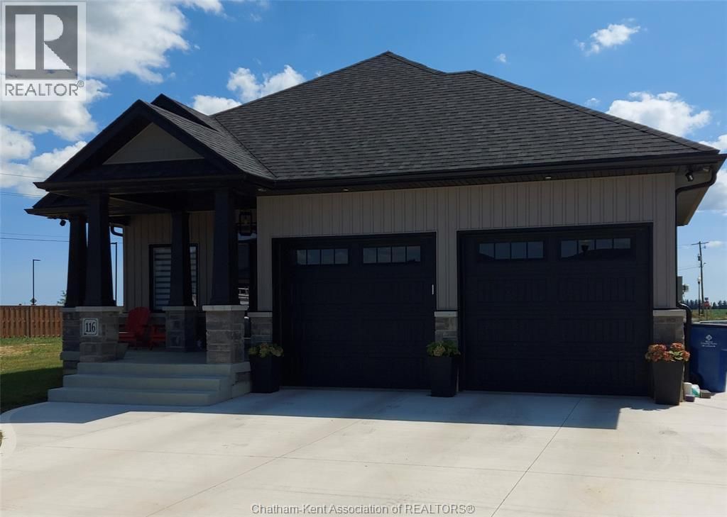 76 Bloomington Way, Chatham
