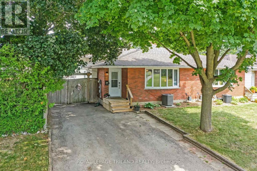 73 Genevive Place, London East (east C)