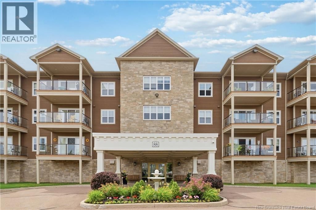 88 Woods Terrace Unit# 402, Moncton