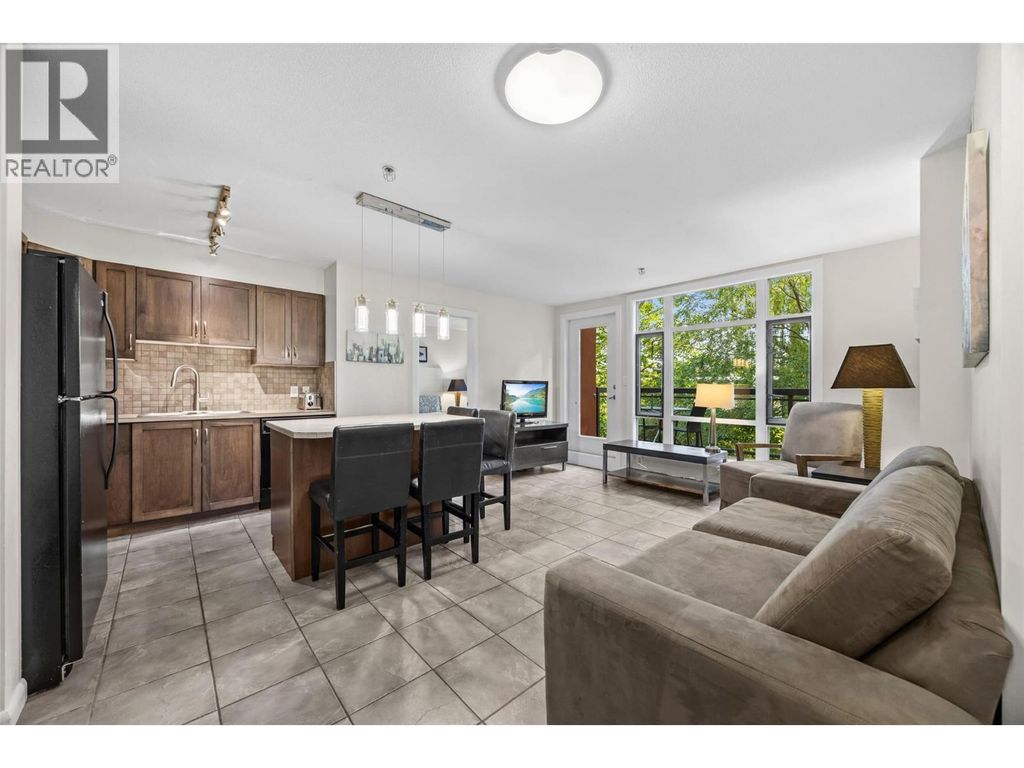 654 Cook Road Unit# 250, Kelowna