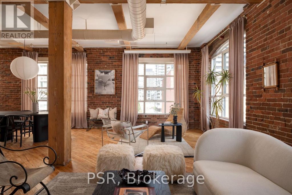407 - 90 Sherbourne Street, Toronto (moss Park)