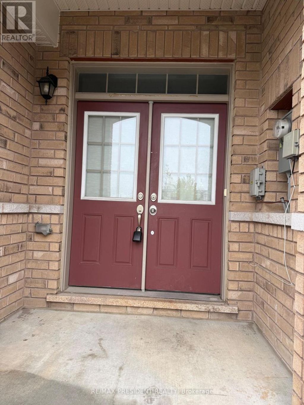 98 Davenfield Circle, Brampton (bram East)
