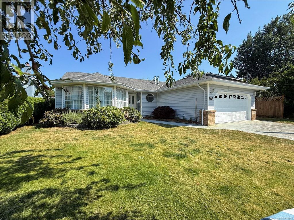 688 Albatross Cres, Campbell River