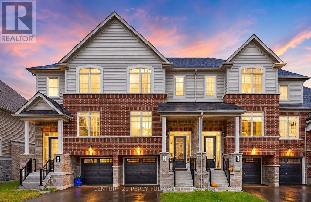 102 Lyall Stokes Circle, East Gwillimbury (mt Albert)