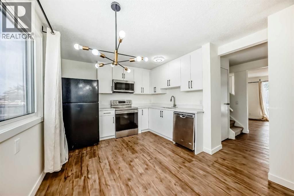 25 Erin Ridge Road Se, Calgary