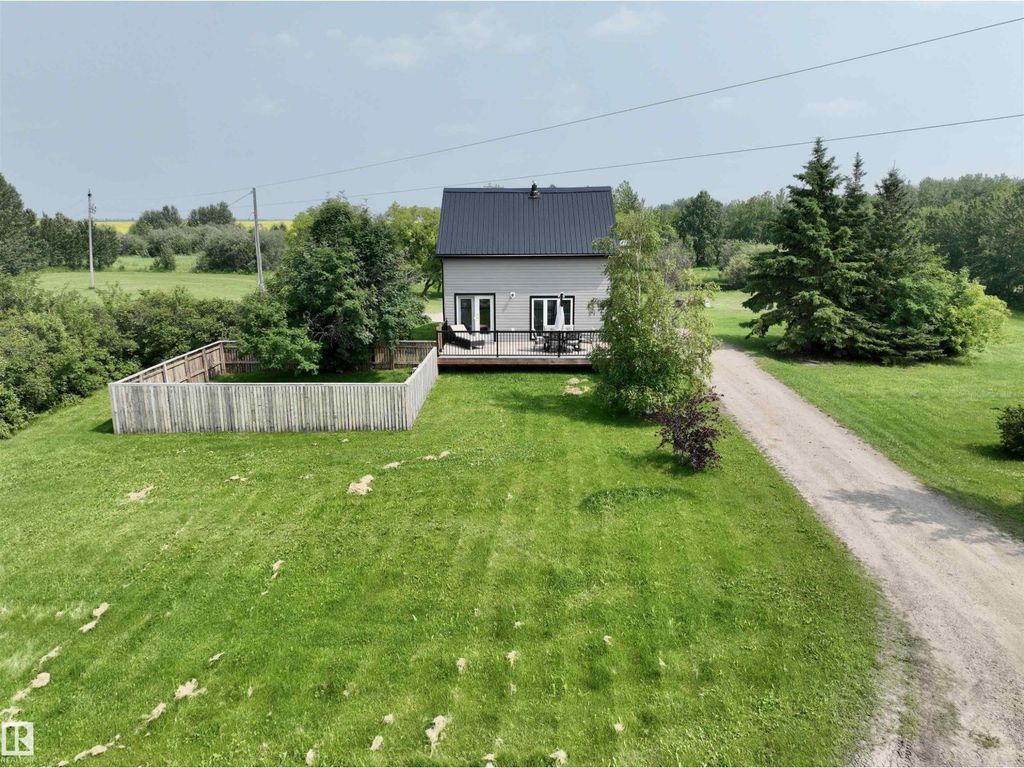 58571 Rr 90, Rural St. Paul County