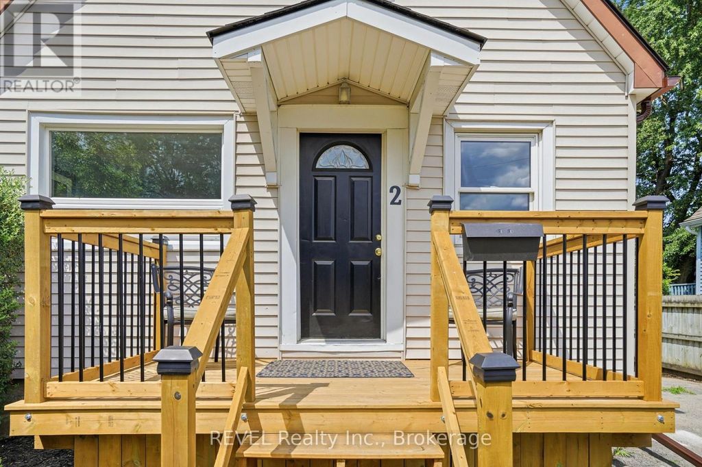 2 Kent Street, St. Catharines (western Hill)