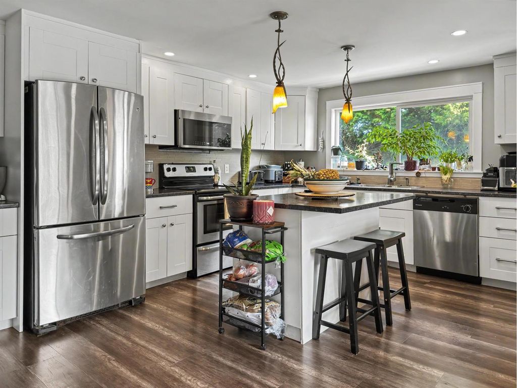 10 32151 Lougheed Highway, Mission