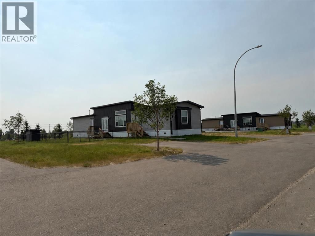 7037 & 7049 48 Street, Taber