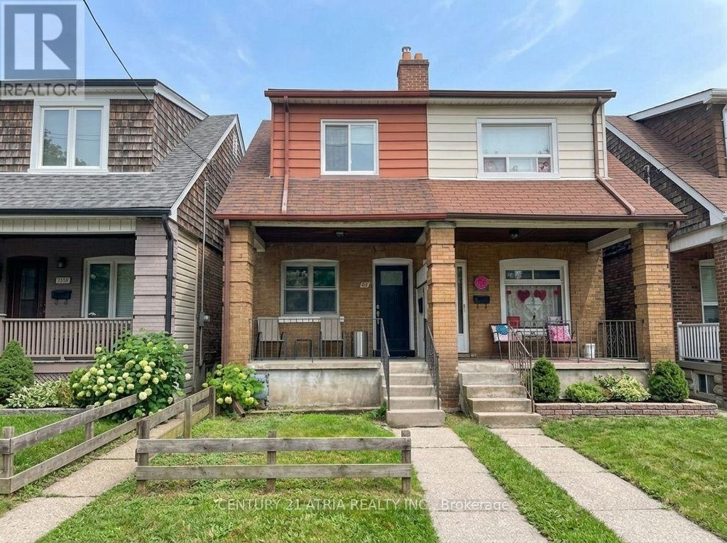 63 Bastedo Avenue, Toronto (woodbine Corridor)