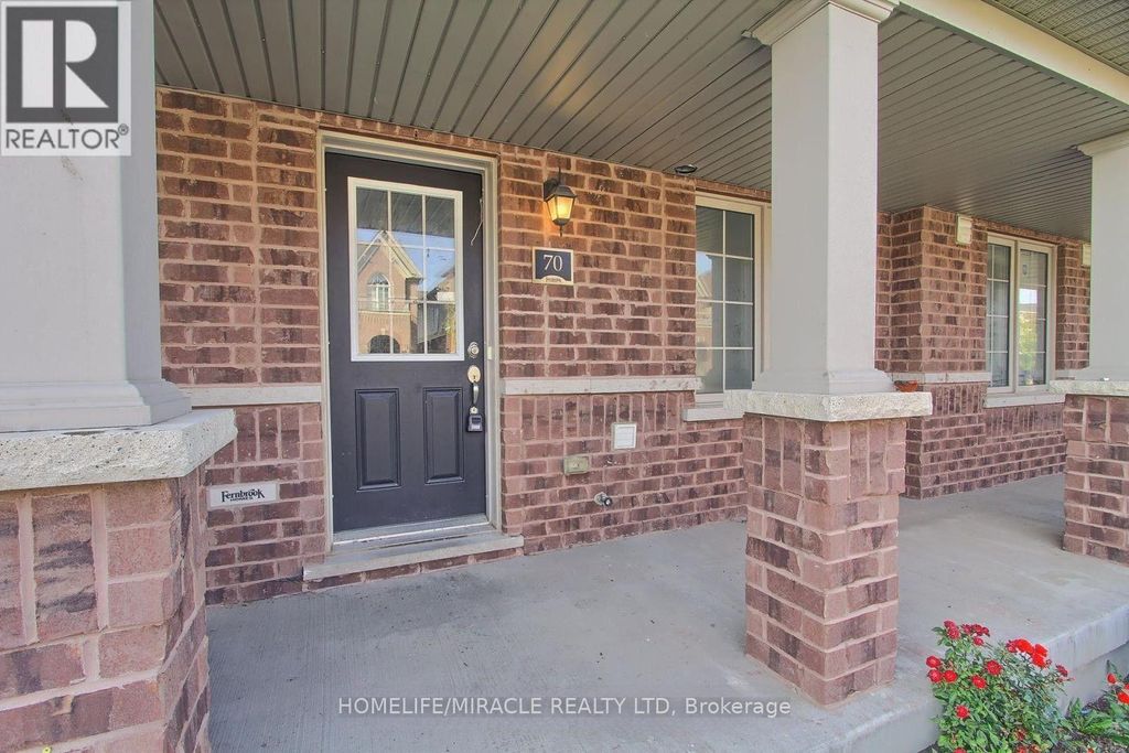 70 Knotty Pine Avenue, Cambridge