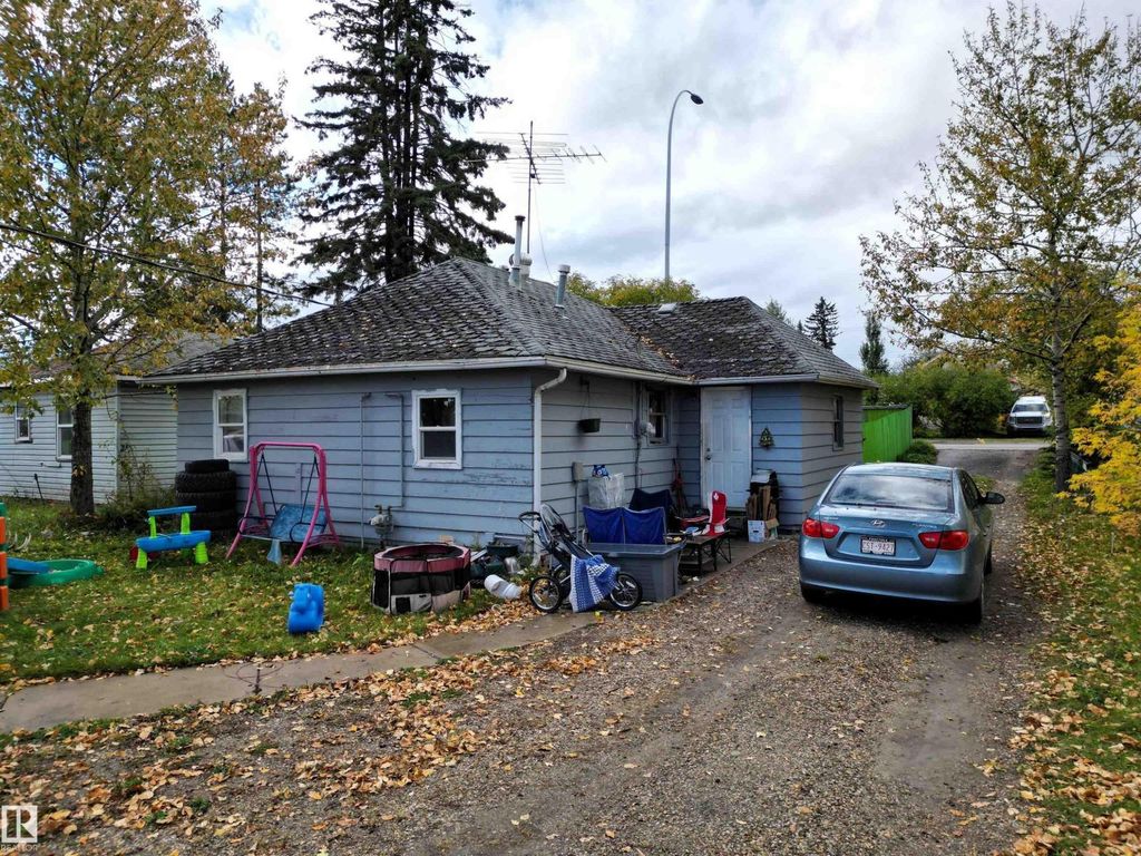 4619 4 Avenue, Edson