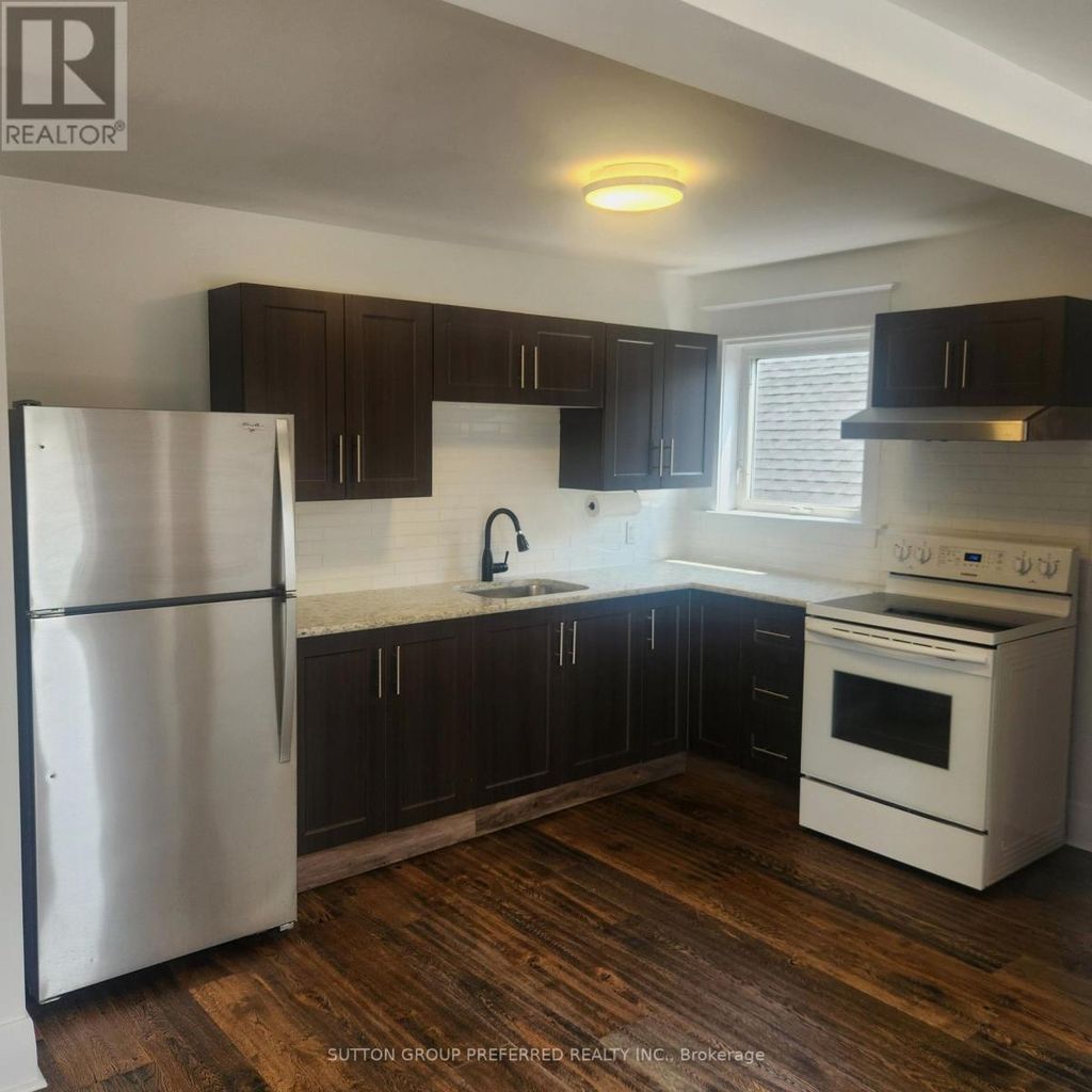 Upper Unit - 312 Wharncliffe Road S, London South (south F)