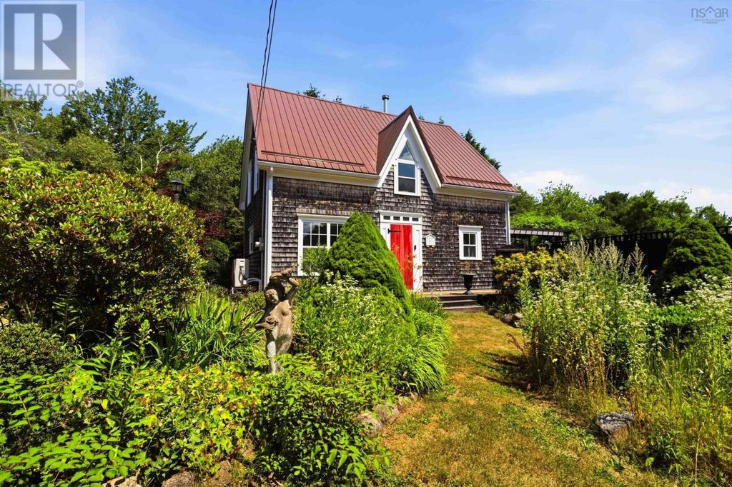 11460 Highway 3, Centre