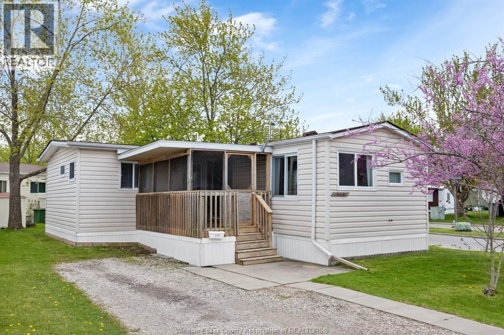 326 Beverly, Essex