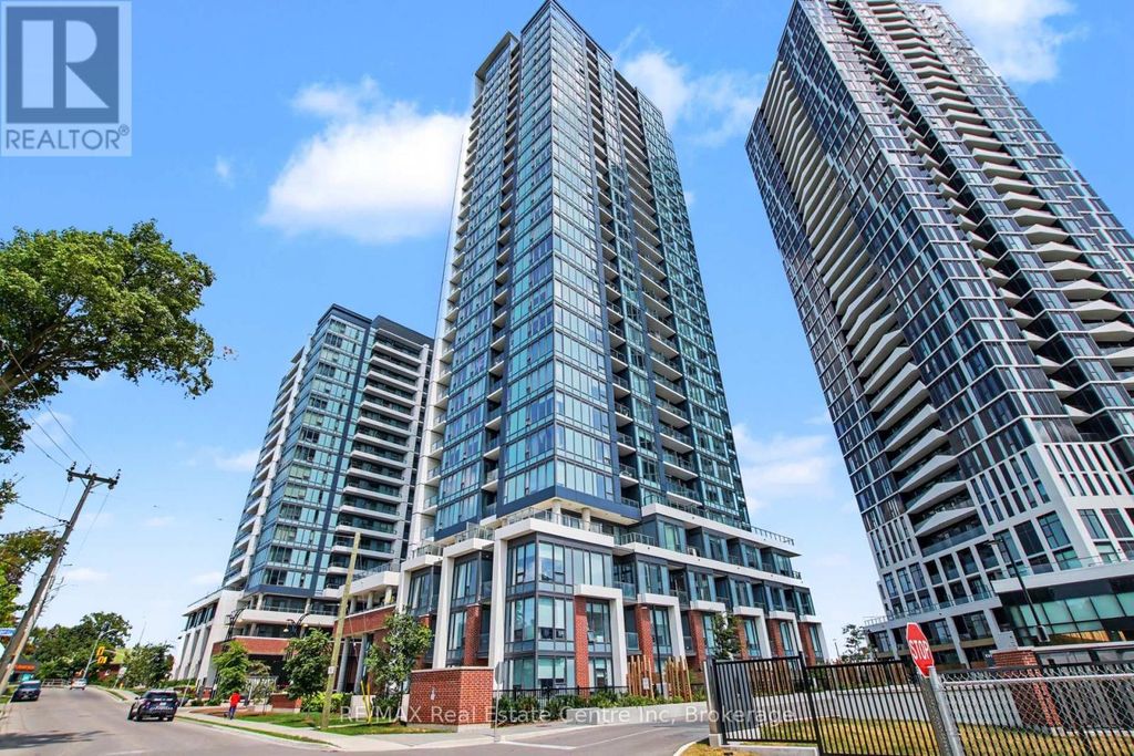 2214 - 15 Wellington Street, Kitchener