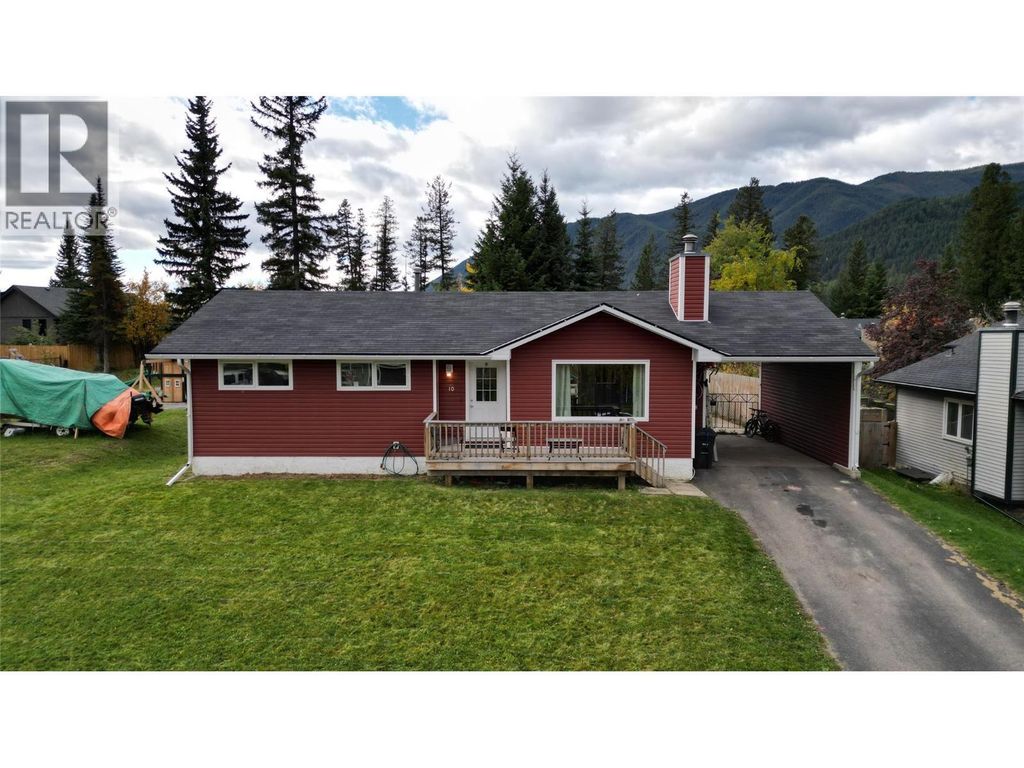 10 Cascade Crescent, Elkford