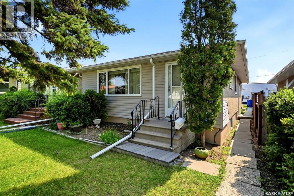 273 Angus Street, Regina