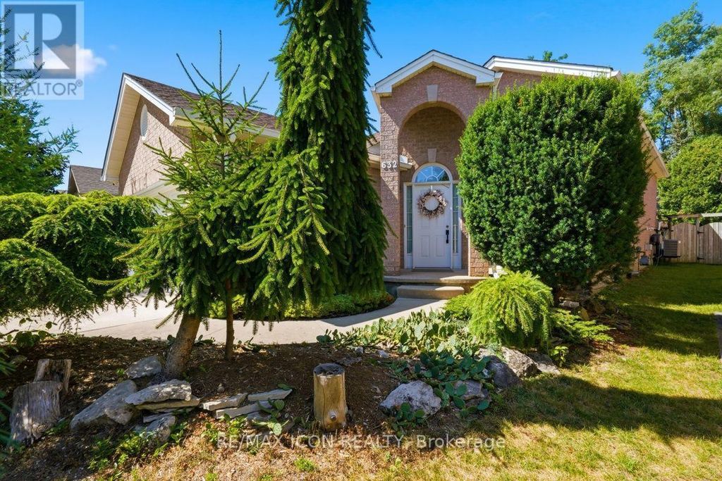 632 Thornwood Drive, London North (north P)