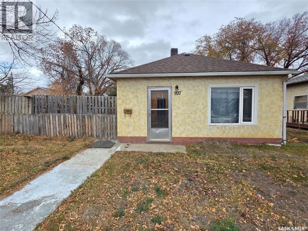 927 North Railway Street E, Swift Current