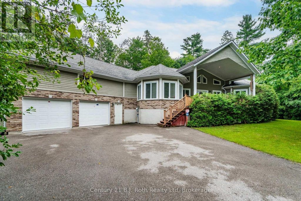 11 Rue Karola Road, Tiny