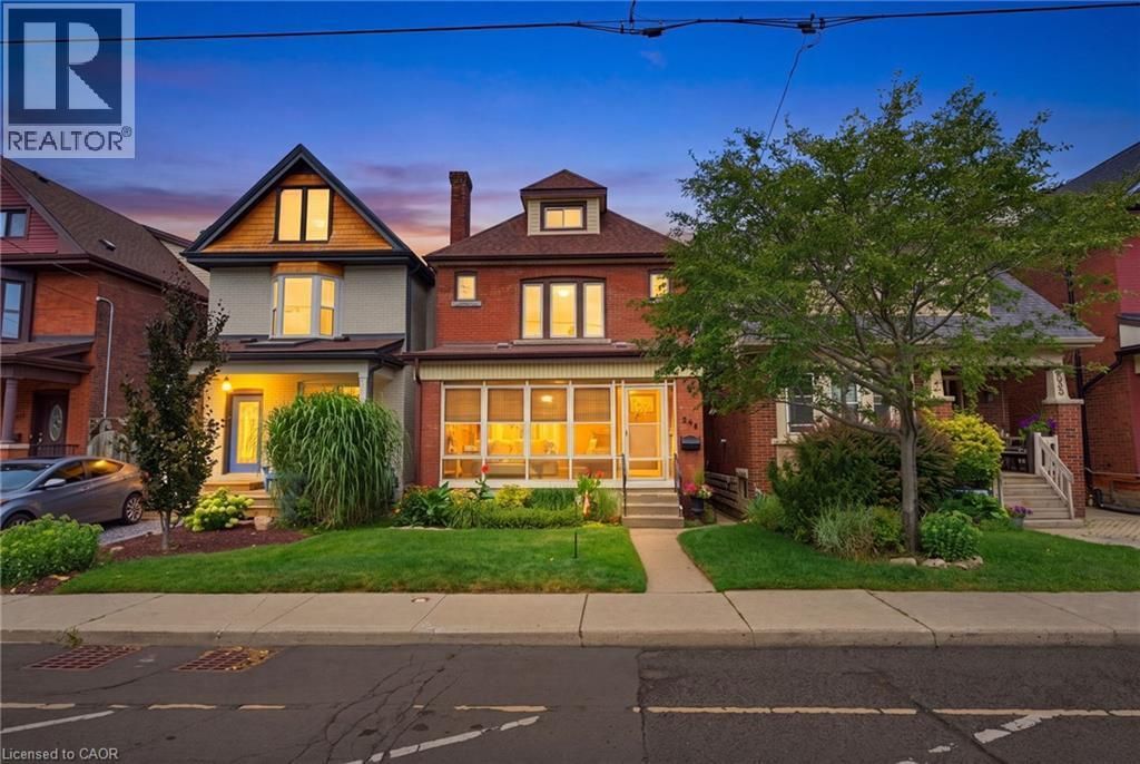 394 Charlton Avenue W, Hamilton