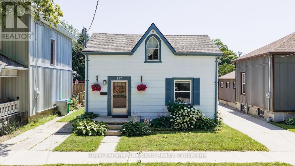 117 Quebec Street, Goderich (goderich (town))
