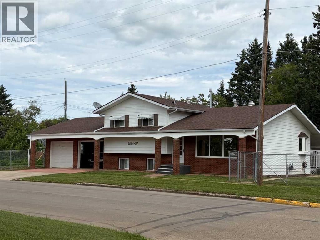 4844 57 Avenue, High Prairie