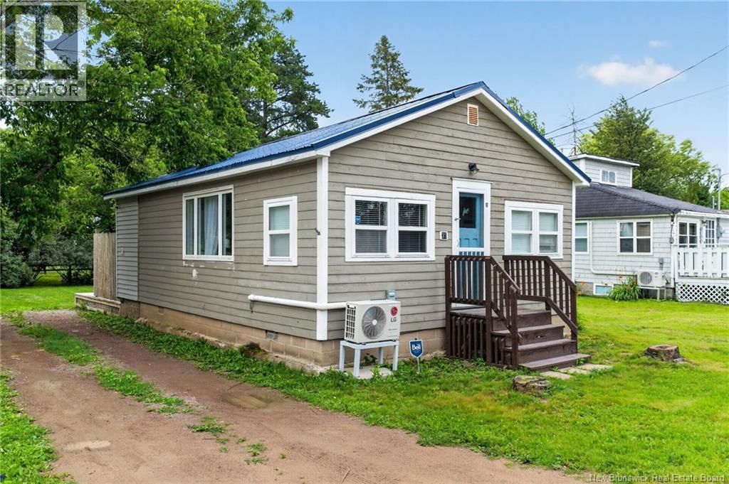 35 Second Avenue, Pointe-Du-Chêne