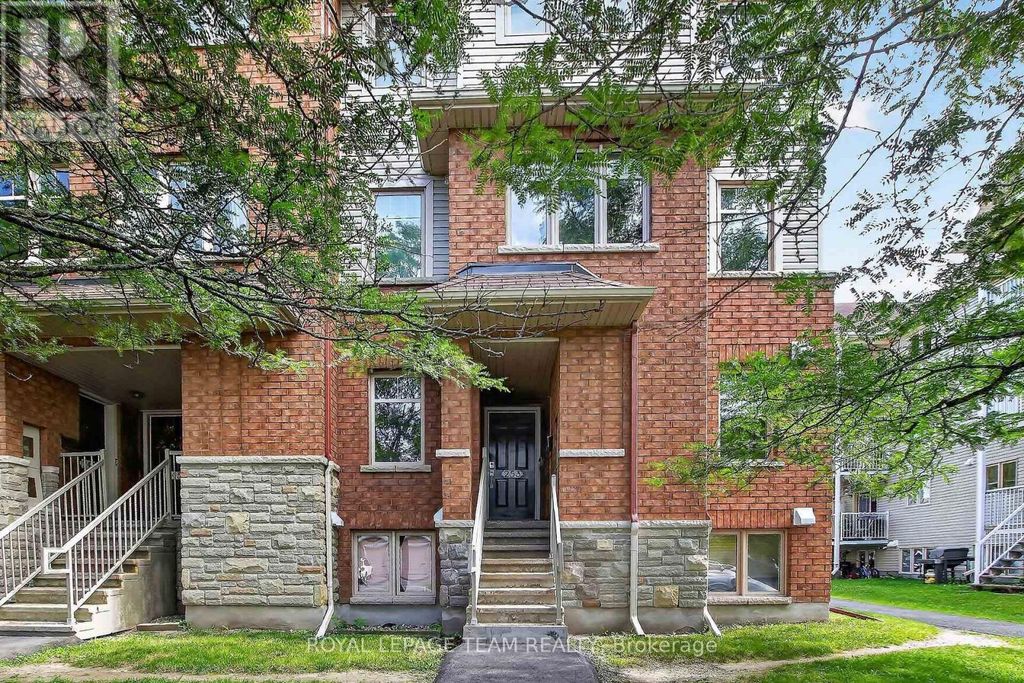 255 Deercroft Avenue, Ottawa