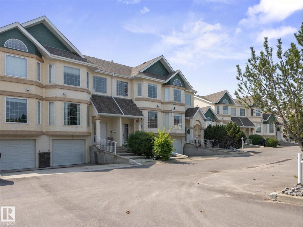 #15 11717 9b Av Nw, Edmonton