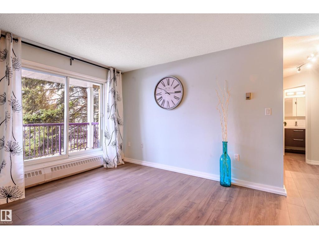 #237 10636 120 St Nw, Edmonton