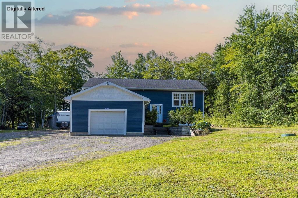 1052 Meadowvale Road, East Tremont