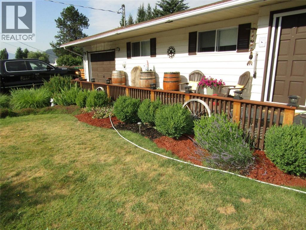 817 Kimberley Avenue, Greenwood