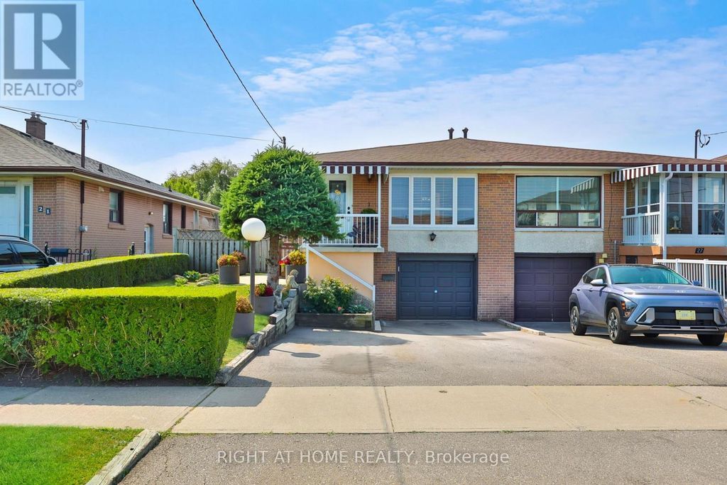 25 Larchwood Road, Toronto (glenfield-Jane Heights)