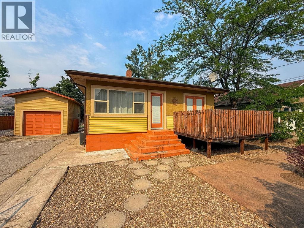 8004 89th Street, Osoyoos