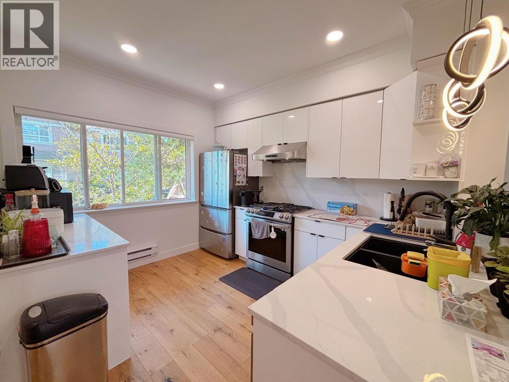 2 9288 Keefer Avenue, Richmond