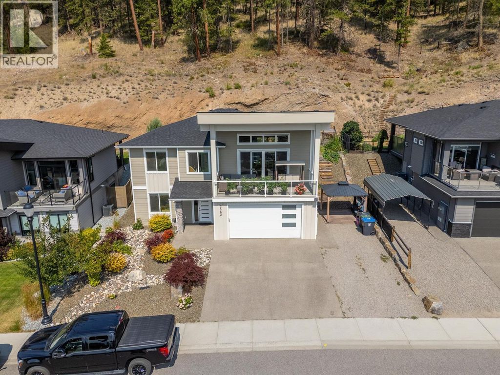 2562 Crown Crest Drive, West Kelowna