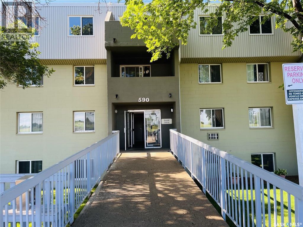 401 590 Laurier Street, Moose Jaw