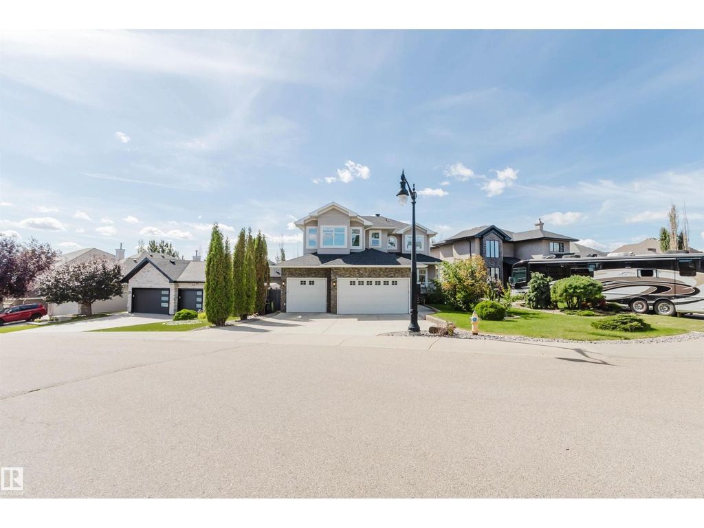 3412 Macneil Li Nw, Edmonton