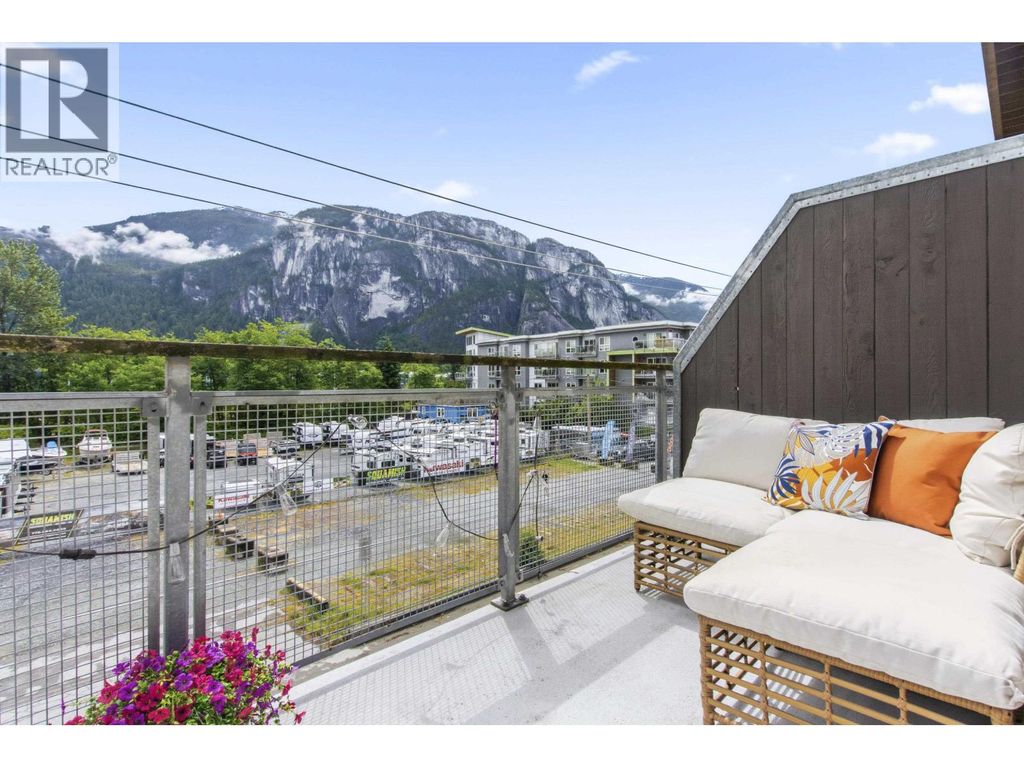 306 38142 Cleveland Avenue, Squamish