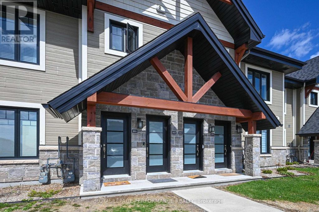202 - 83 St Moritz Trail, Russell