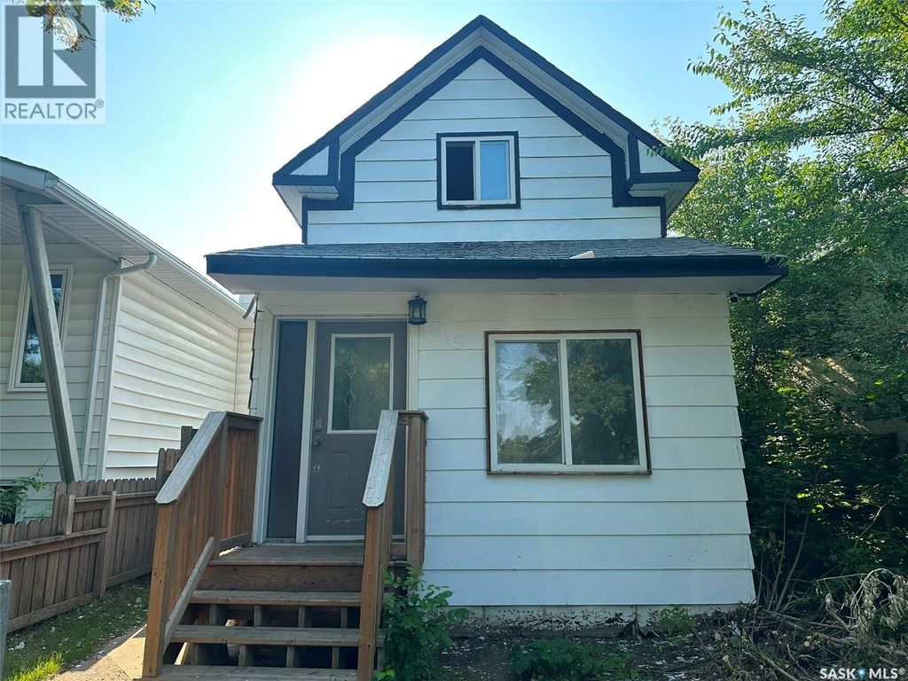 619 L Avenue S, Saskatoon