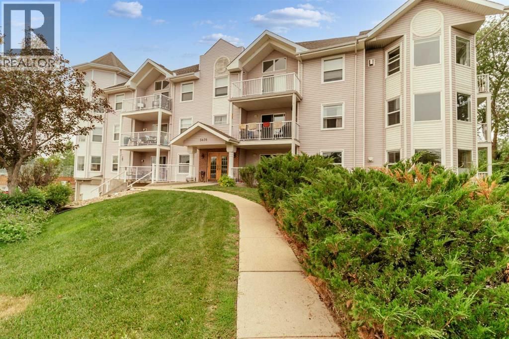 105, 5435 Lakeshore Dr, Sylvan Lake
