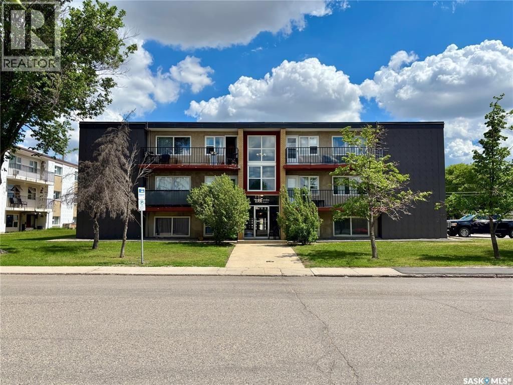 12 405 Lorne Street N, Regina